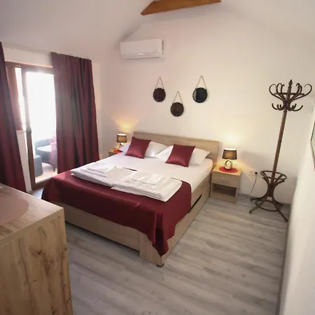 Deny - With Free Parking 3* Mostar