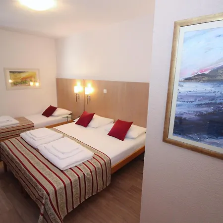 Deny - With Free Parking