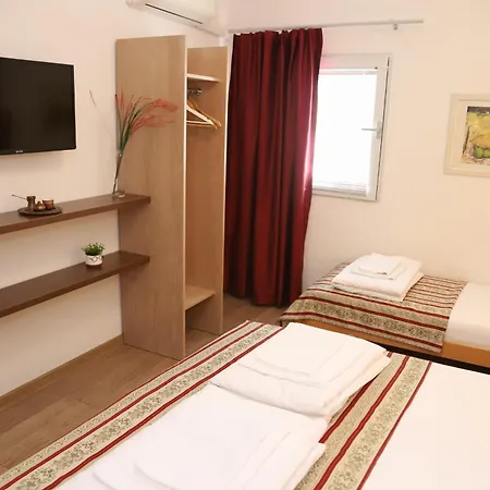 Deny - With Free Parking 3* Mostar