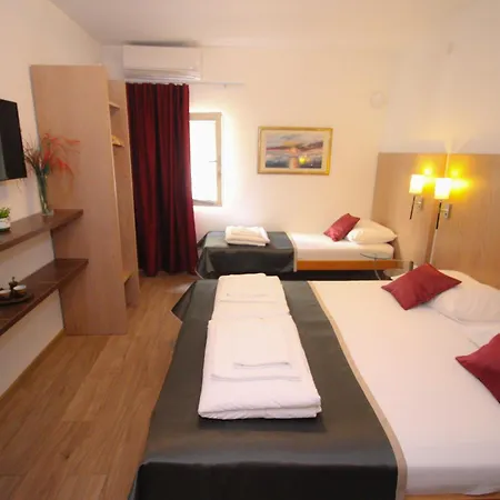 Deny - With Free Parking 3* Mostar