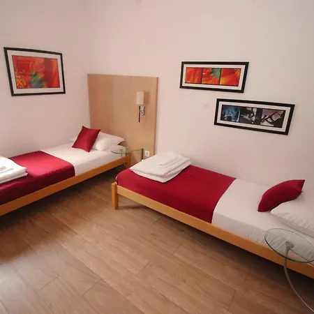 Guest house Deny - With Free Parking