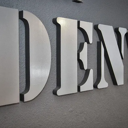 Deny - With Free Parking Mostar