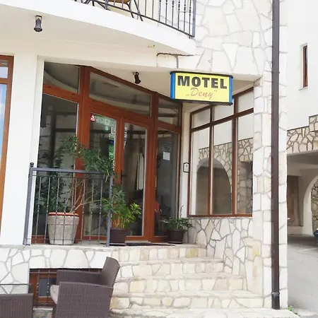 Deny - With Free Parking Gasthuis 3*