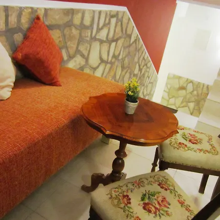 モーテル デナイ モスタル 3* モスタル