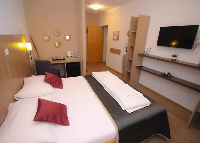 ゲストハウス モーテル デナイ モスタル モスタル