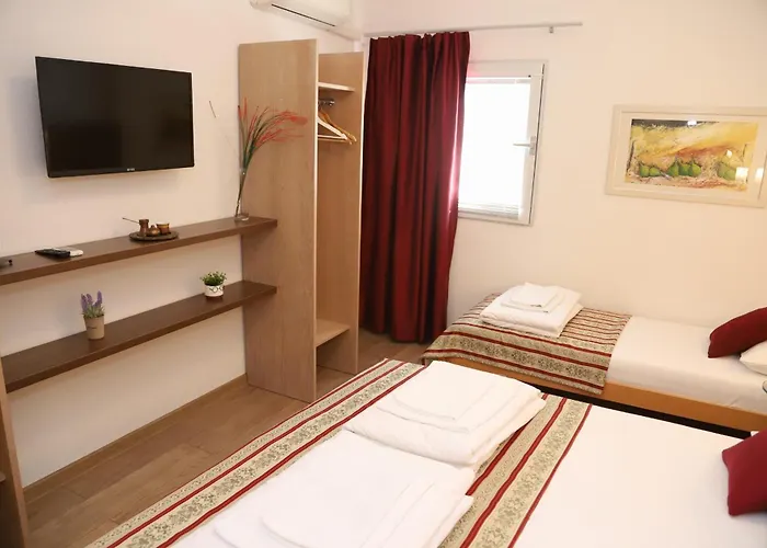 モーテル デナイ モスタル 3* モスタル