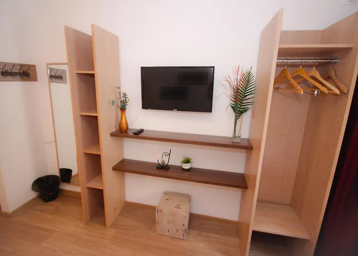 モーテル デナイ モスタル 3* モスタル