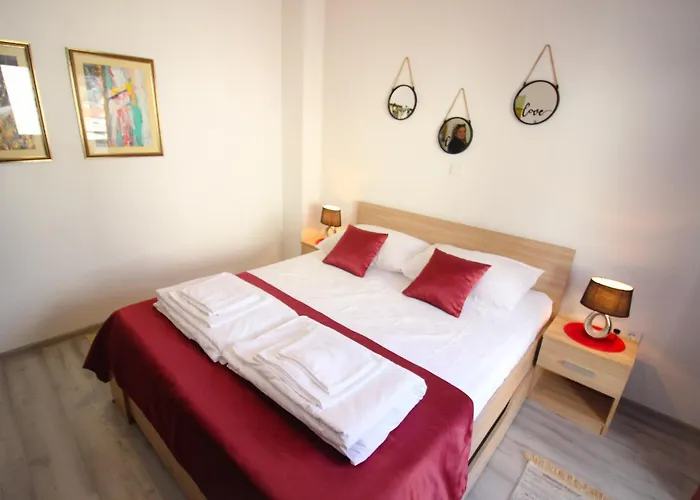 モーテル デナイ モスタル ゲストハウス 3*