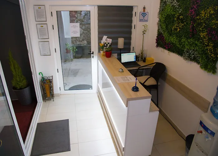 ゲストハウス モーテル デナイ モスタル 3*