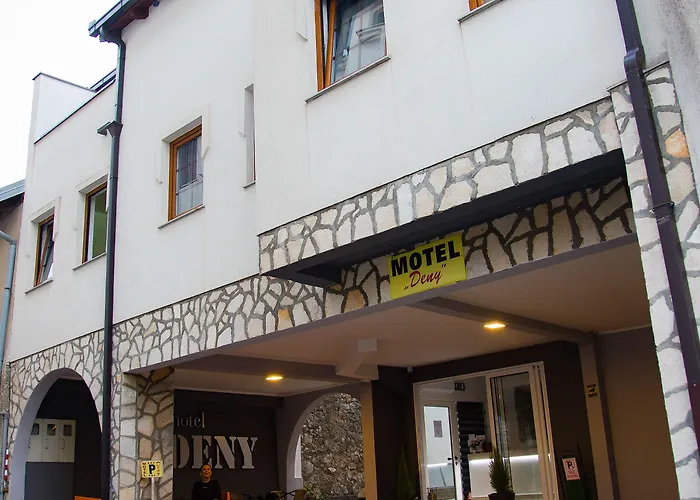 モーテル デナイ モスタル ゲストハウス 3*