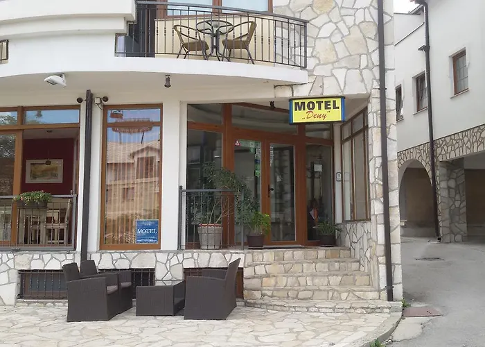 モーテル デナイ モスタル モスタル