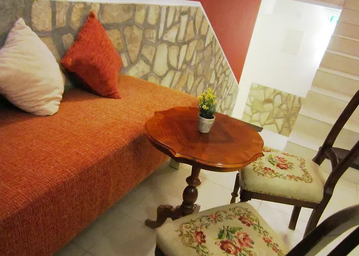 モーテル デナイ モスタル 3* モスタル