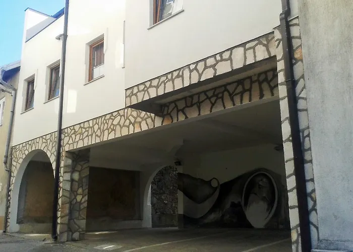 モーテル デナイ モスタル ゲストハウス モスタル